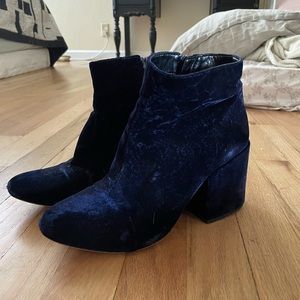 Velveteen booties